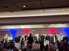 Frankurt: Auftritt im Foyer der Alten Oper mit Lukas DeRungs